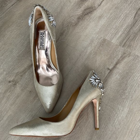 Badgley Mischka Gorgeous Embellished Muted Gold Leather Pumps - Sz 6.5 - Picture 1 of 6